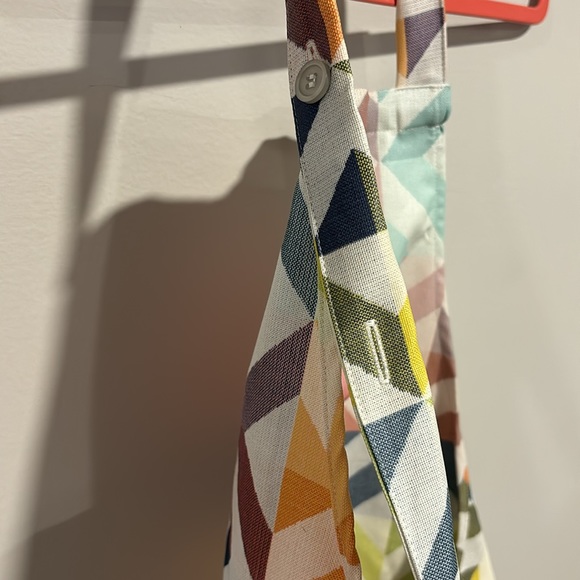 Multi Color Apron - Picture 2 of 3